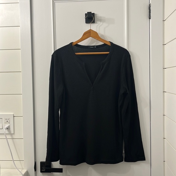 Amazon Black Long Sleeve Waffle Top - Picture 1 of 2